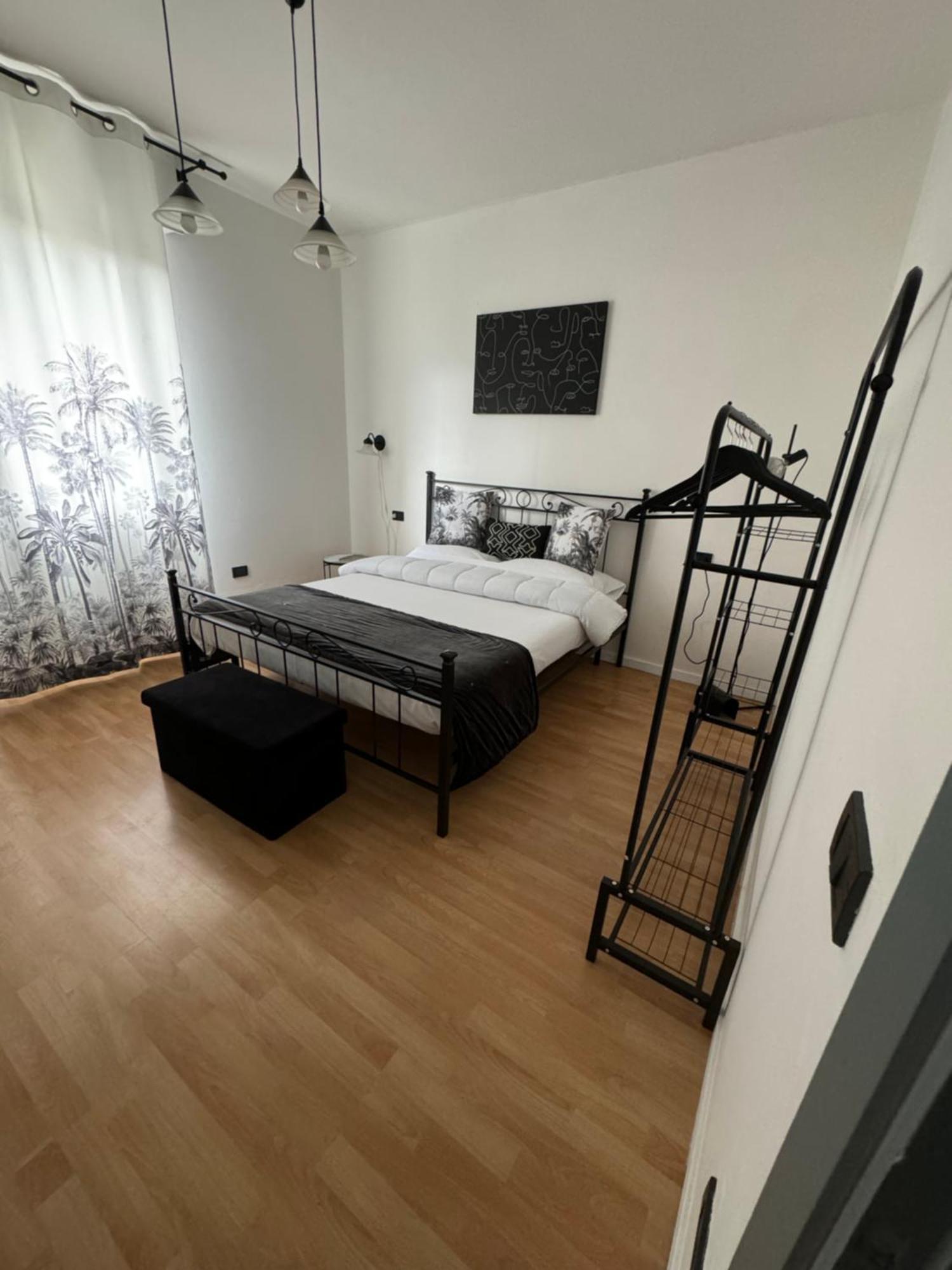 Oma Margareta Apartment Limone sul Garda Exteriör bild