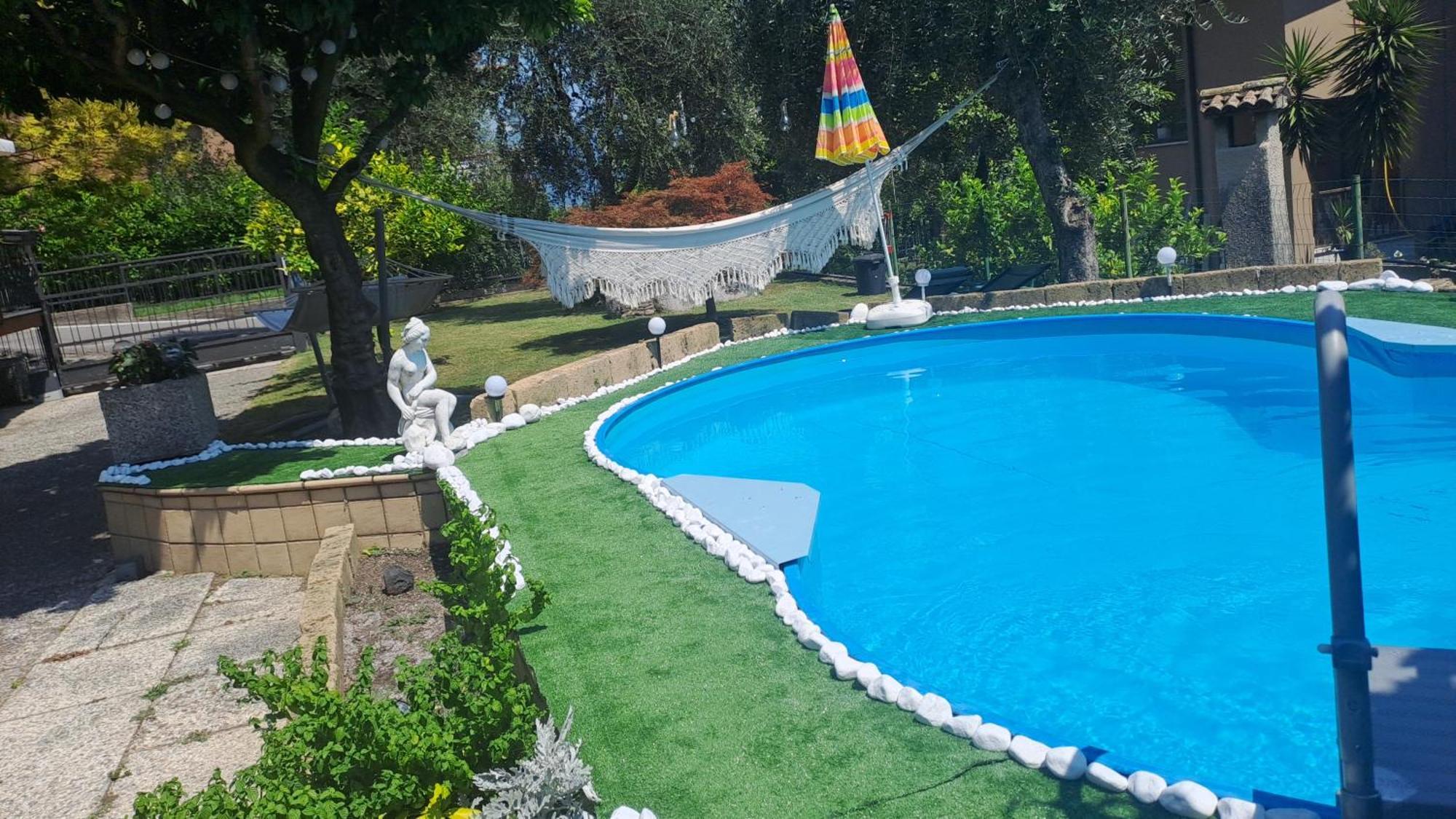 Oma Margareta Apartment Limone sul Garda Exteriör bild