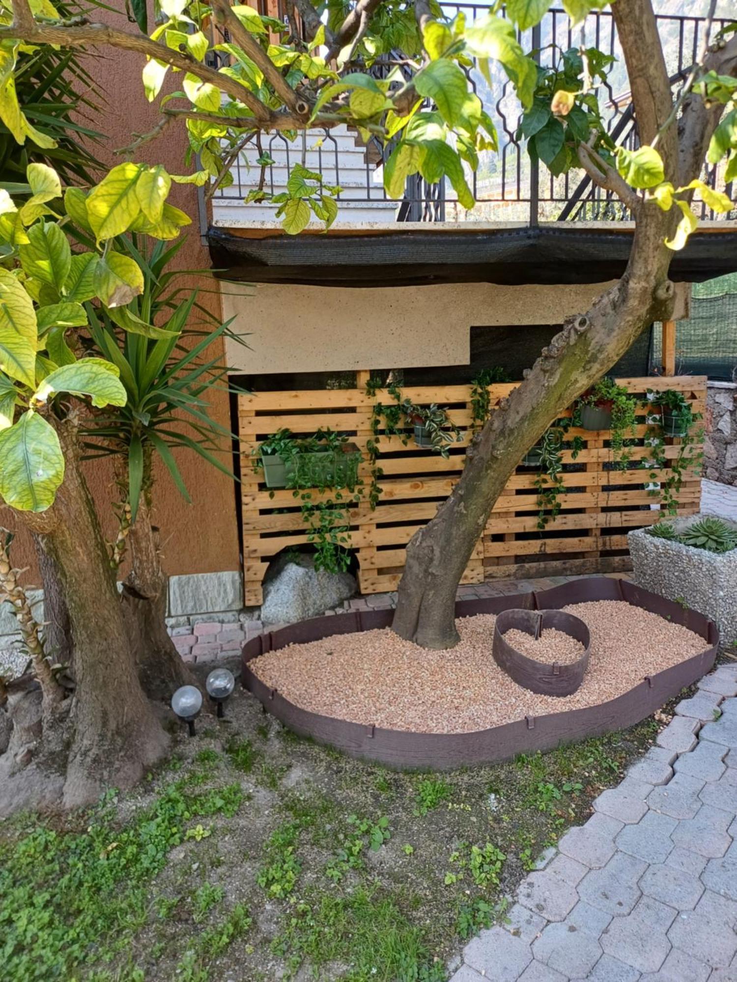 Oma Margareta Apartment Limone sul Garda Exteriör bild